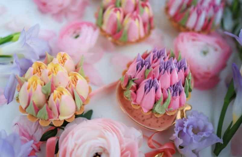 Un gâteau trompe-l'œil en bouquet de fleurs Jacques Boutault Architecte Un gâteau trompe-l'œil en bouquet de fleurs Jacques Boutault Architecte